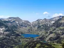 Popovi Lakes