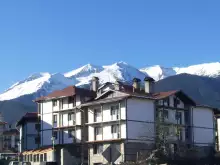 Environmentalists Block an Intersection in Defense of Pirin