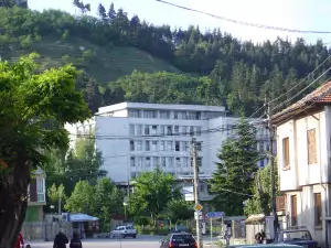 Разлог - Picture Болницата в Разлог