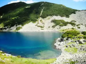 Lower Kremen Lake in Pirin